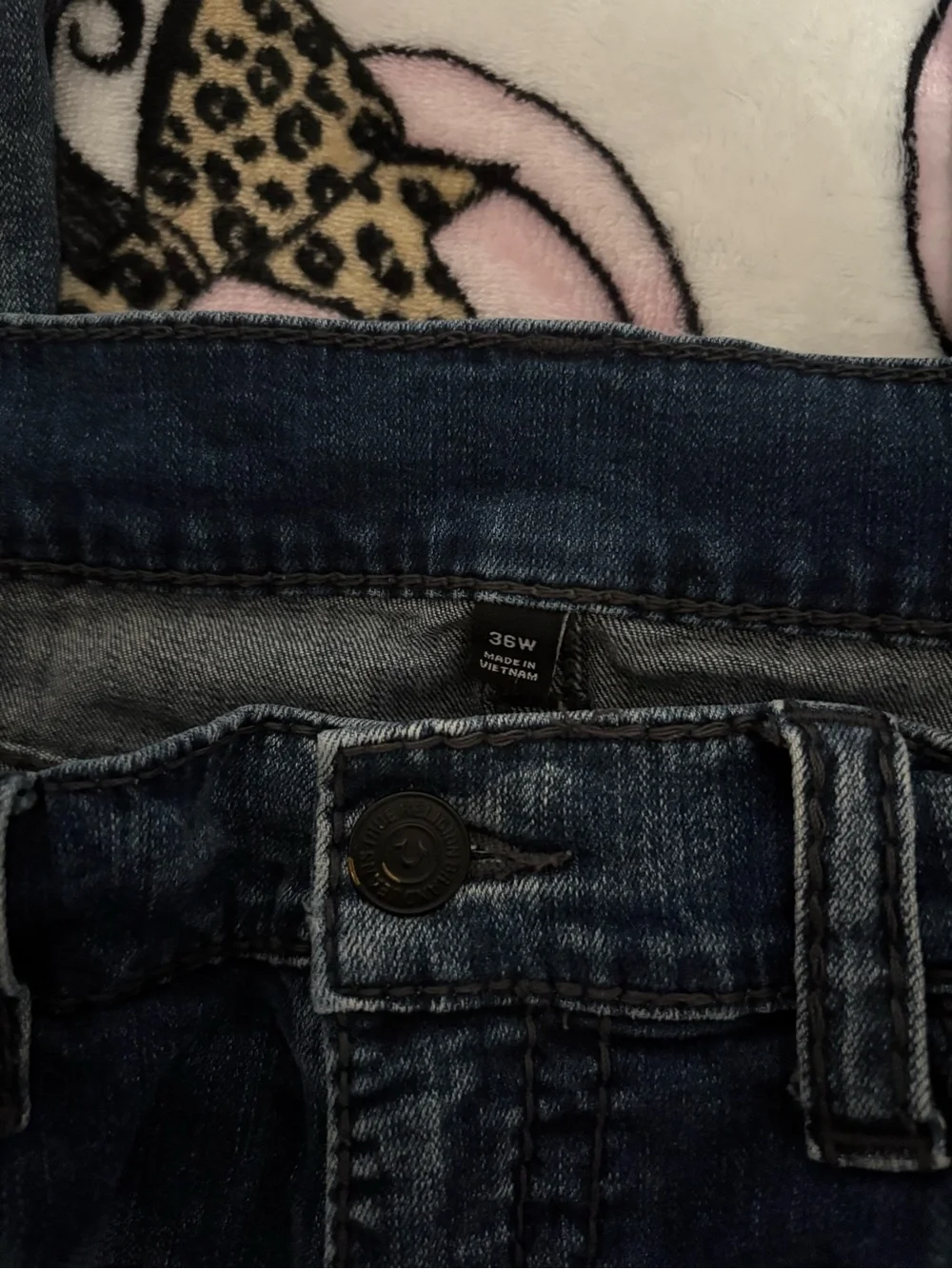 True Religion Men’s Ricky Relaxed Straight Demin Jeans
